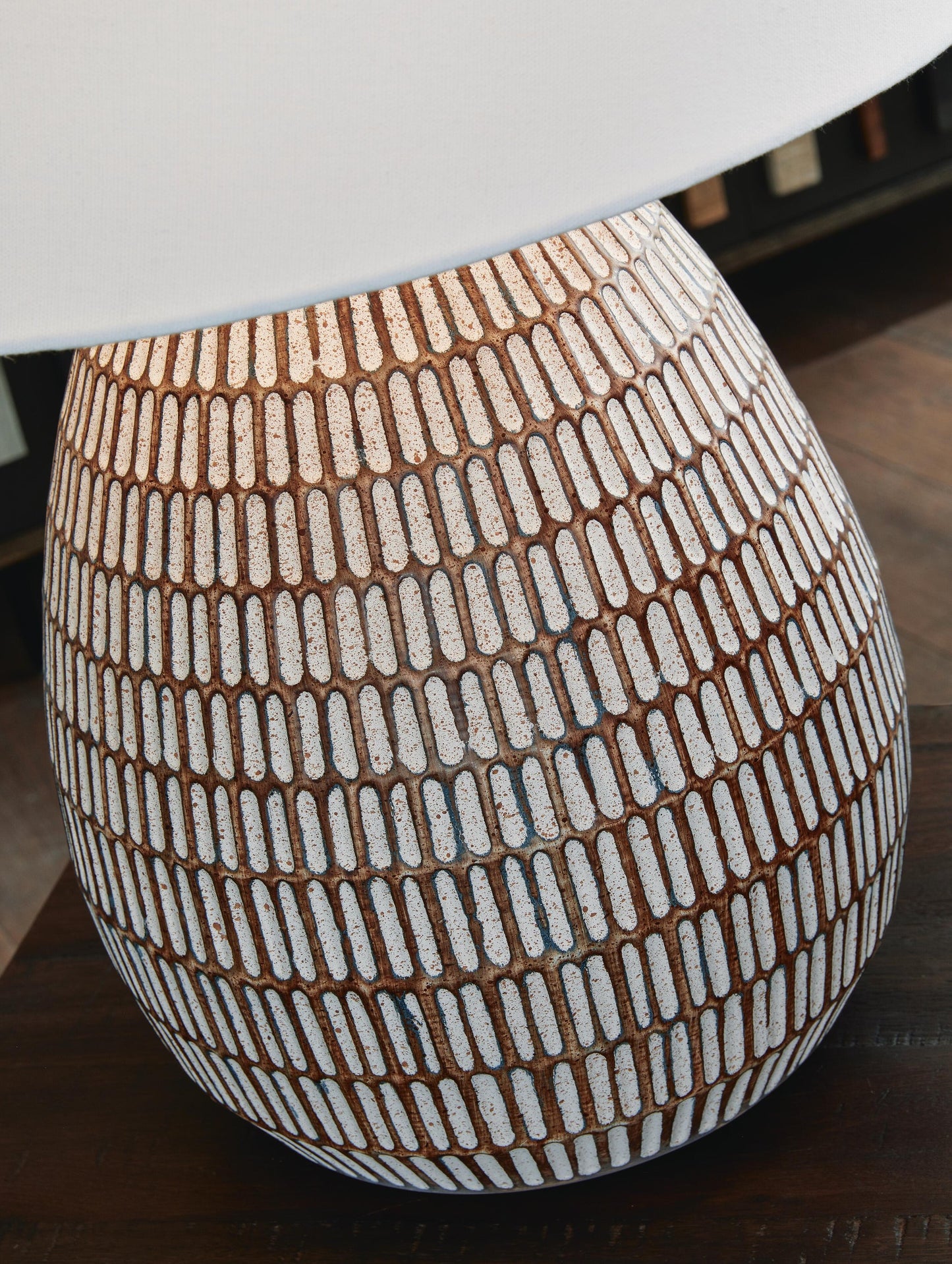 Darrich Metal Table Lamp (1/CN)