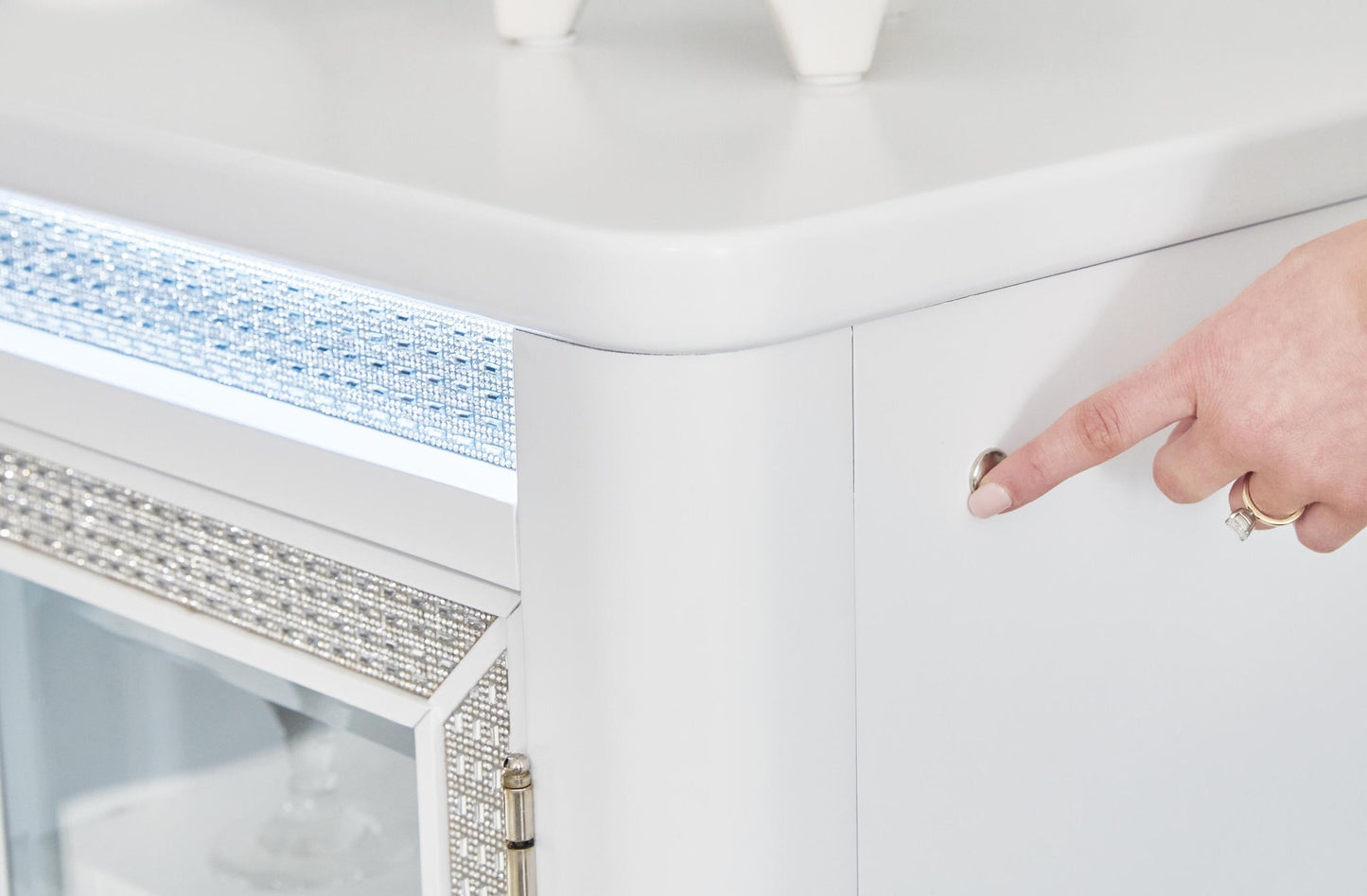 Chalanna Dining Room Server
