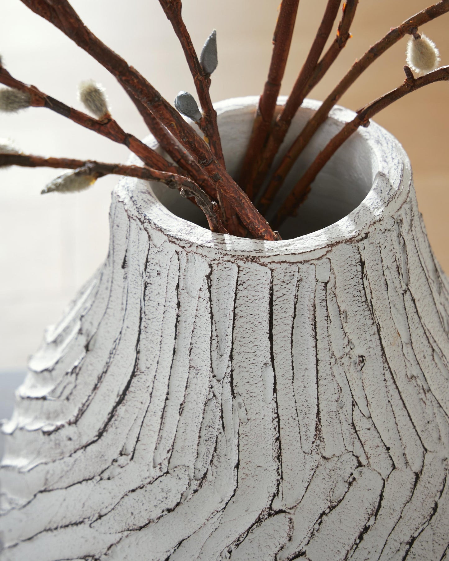 Shelvie Vase